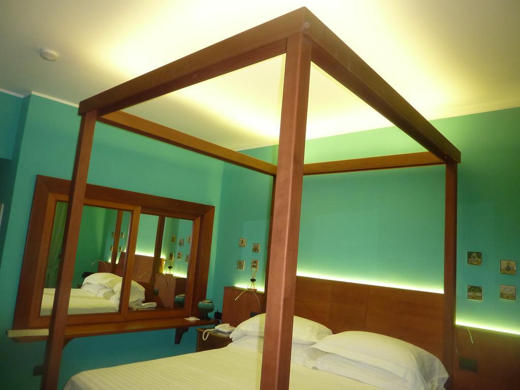 Hotel Palladio Giardini-Naxos Habitación foto